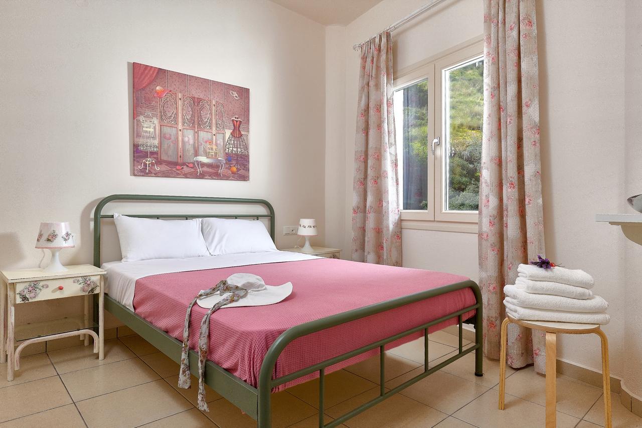 Keramos Villa & Apartments Agia Pelagia  Esterno foto